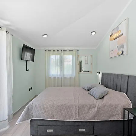 Casa de Férias Vala By Interhome
