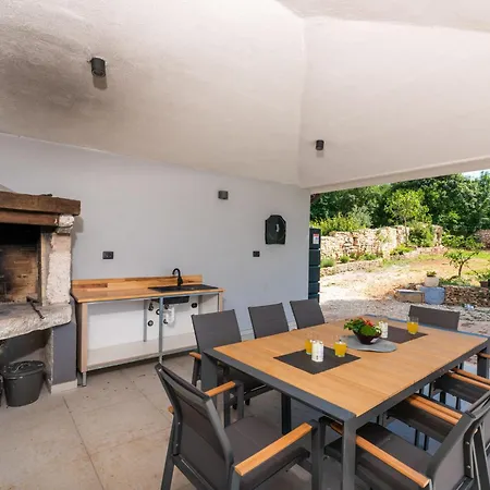 Casa de Férias Vala By Interhome Vodnjan