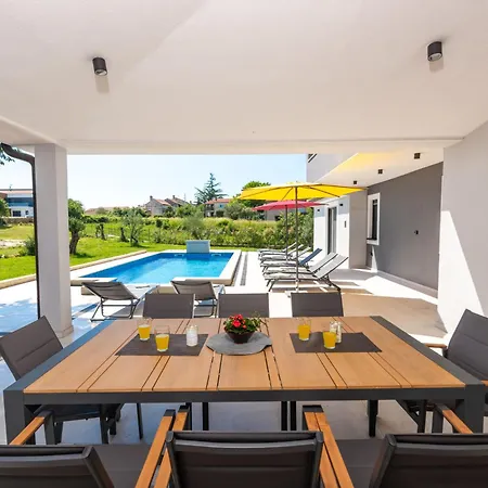 Vala By Interhome